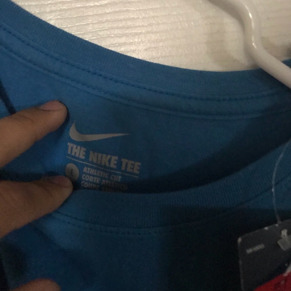 Nike mens shirt